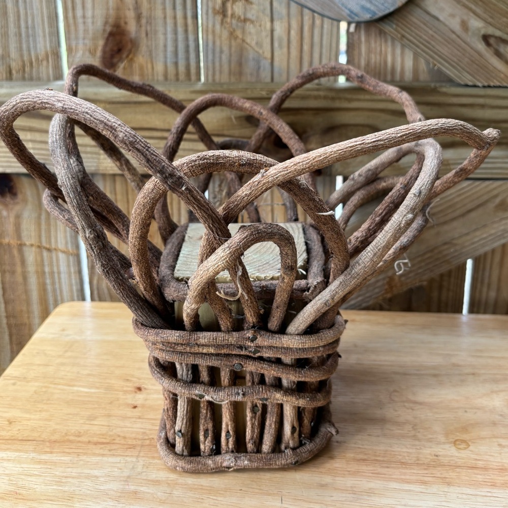 Vintage Handmade Wisteria Vine Rustic Decor Piece 10 1/2”H - Picture 6 of 9